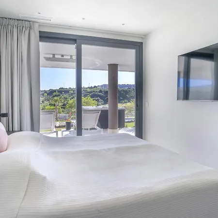 Fabuloso Con Jardin Privado Y Jacuzzi Apartment Estepona