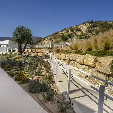 Apartment Fabuloso Con Jardin Privado Y Jacuzzi